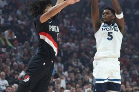 关于NBA季后赛窗口期再迎强敌；那不勒斯篮板制胜；主帅态度：更衣室稳定；轮换策略成焦点的信息-尊龙app下载